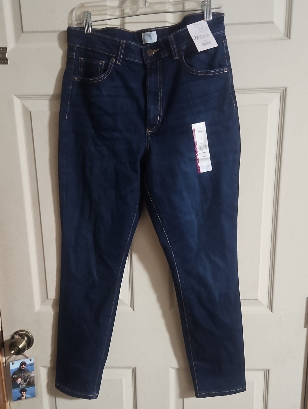 TIME AND TRU HIGH RISE SKINNY JEANS: NEW WITH TAGS: SIZE 14